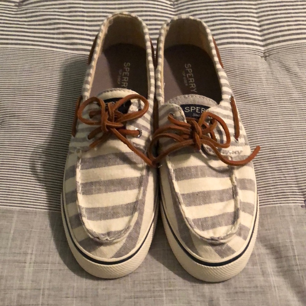 Sperry Topsider striped boat shoe, size 7.5